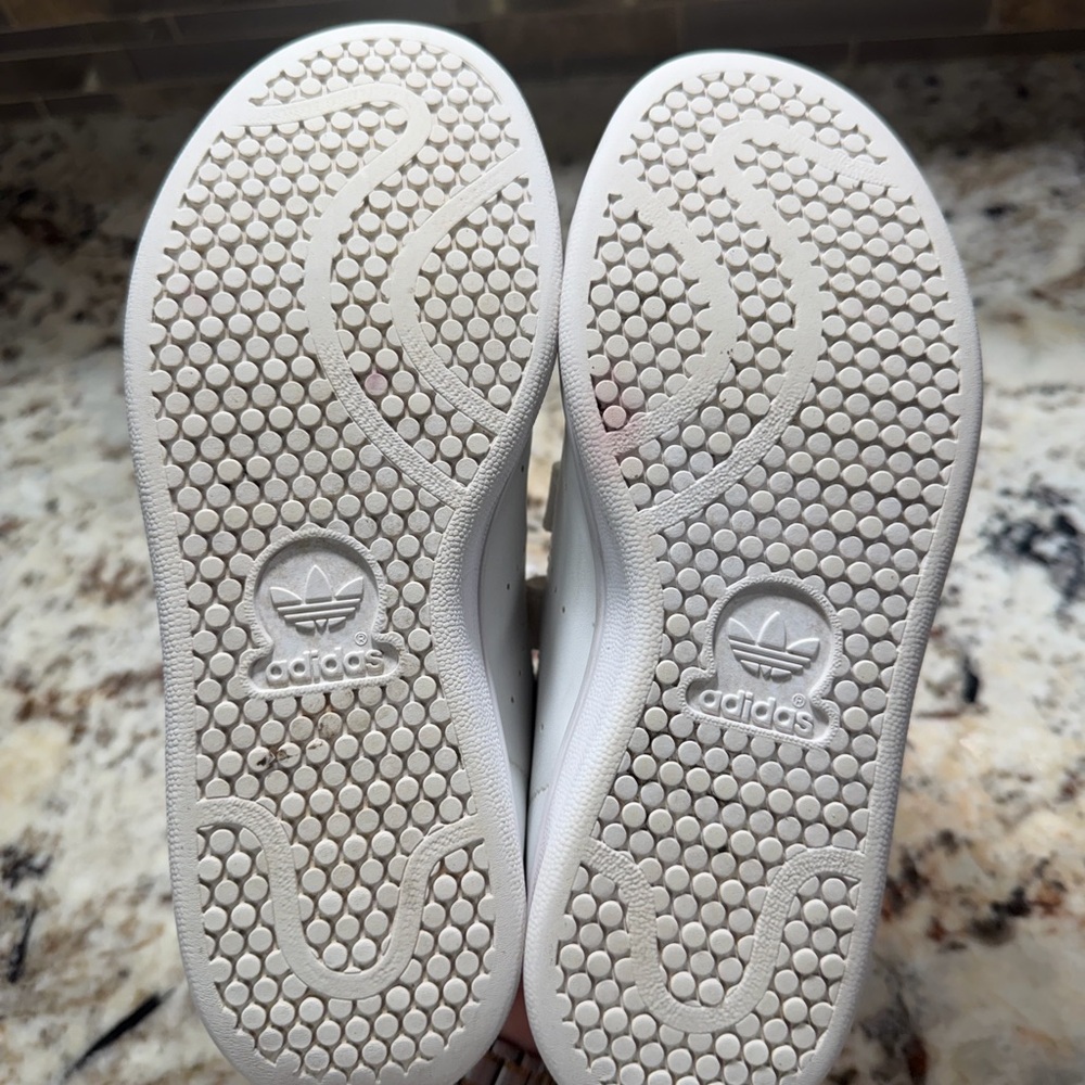 Adidas Girl White Sneakers with Pink Details - Picture 6 of 10